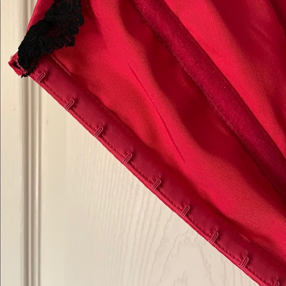 Bustier - Picture 3 of 3